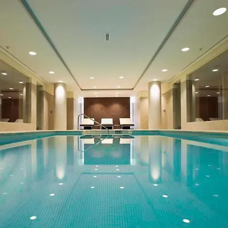 Luxury Spa Resort Marbella 2 bedroom sauna gym pools jacuzzi Lägenhet Marbella