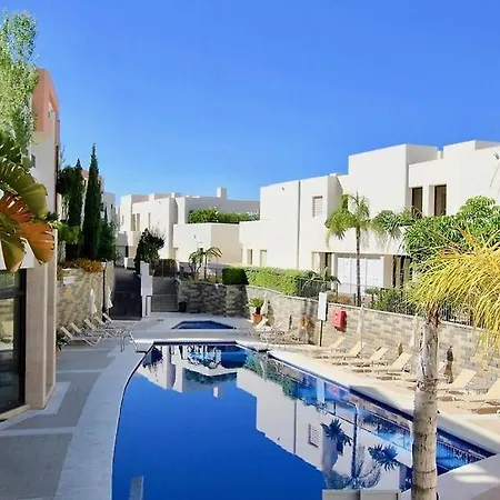 Luxury Spa Resort Marbella 2 Bedroom 3 Beds Sauna Gym Pools Jacuzzi *