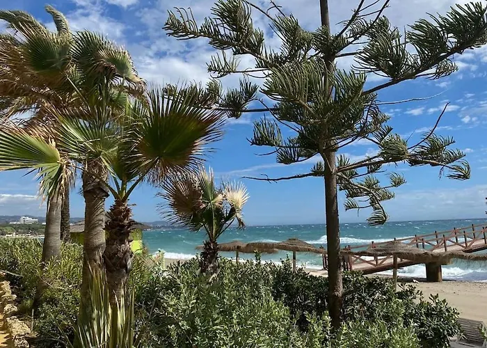 Luxury 2 Bedroom 3 Beds Sauna Gym Pools Jacuzzi Marbella