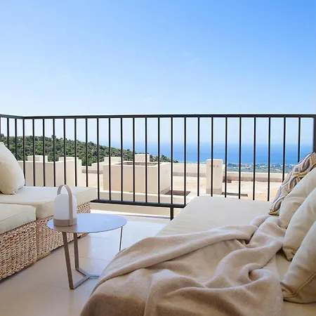 Luxury 2 Bedroom 3 Beds Sauna Gym Pools Jacuzzi Apartment Marbella