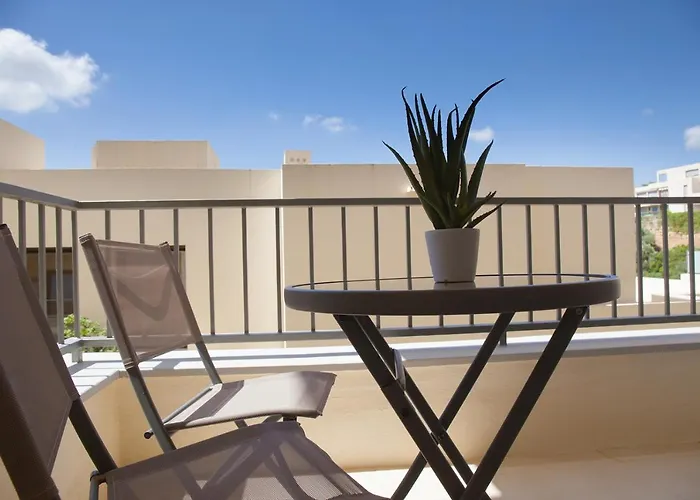 Luxury 2 Bedroom 3 Beds Sauna Gym Pools Jacuzzi Μαρμπέλλα