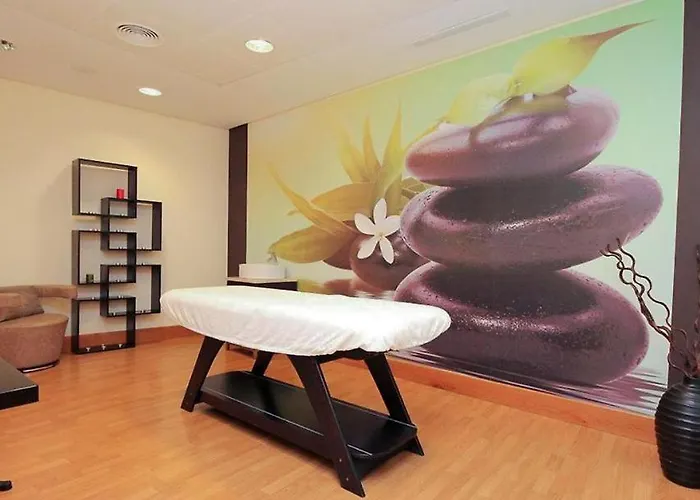 Διαμέρισμα Luxury 2 Bedroom 3 Beds Sauna Gym Pools Jacuzzi Μαρμπέλλα