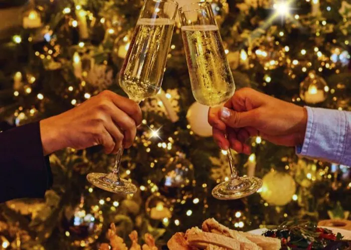 Luxury 2 Bedroom 3 Beds Sauna Gym Pools Jacuzzi Διαμέρισμα Μαρμπέλλα